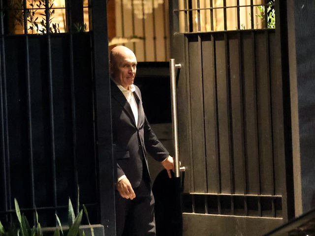 En medio de la presión interna para que se baje, Espert fue a la Quinta de Olivos y Milei volvió a sostener su candidatura