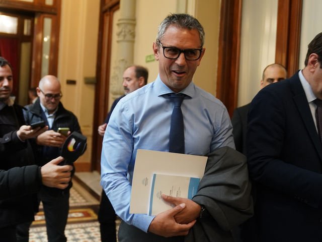 Jugada oficialista: Menem traba el envío de la ley de DNU y crece la bronca en el Senado