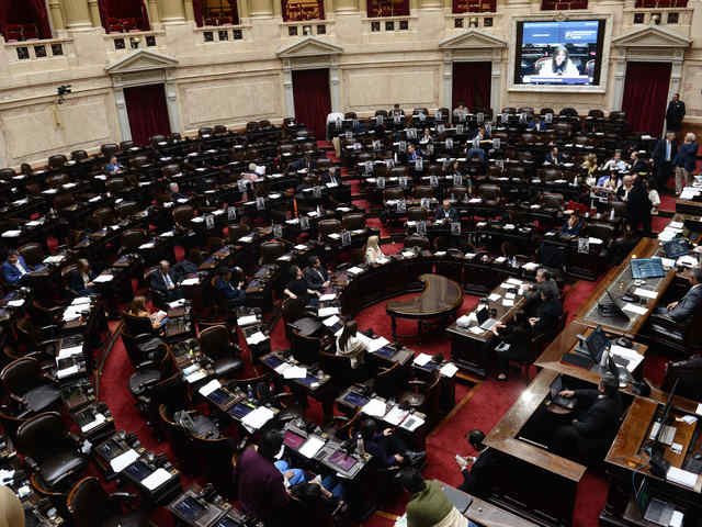 Cómo se reparten las bancas de senadores y diputados en el Congreso tras los resultados de las elecciones legislativas nacionales 2025