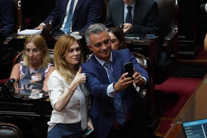 Sebastián Pareja con Lillia Lemoine, otro de las participantes. Foto: Juano Tesone. 