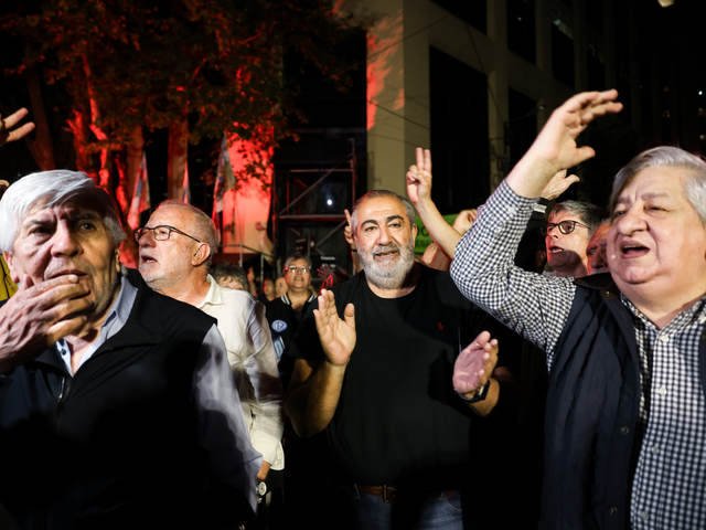 Estalla la pelea en la CGT por la nueva conducción: portazo de Barrionuevo y fuerte presión de Moyano