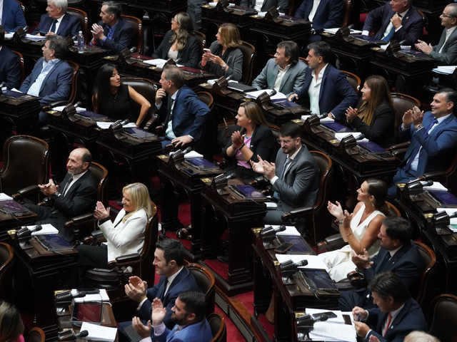 Reforma laboral: con ayuda de Jalil, el oficialismo y los aliados consiguieron el quórum en Diputados