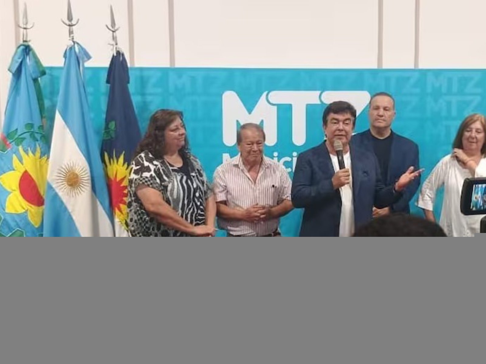 Sorpresa en La Matanza: Héctor “Toty” Flores, histórico referente de Elisa Carrió, juró en el gabinete del peronista Fernando Espinoza