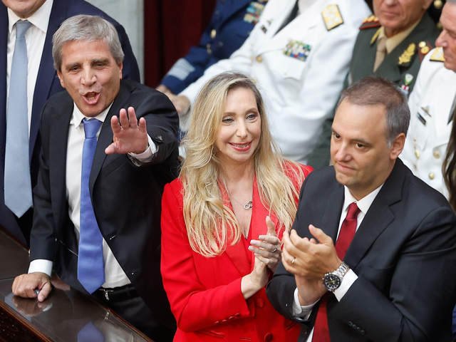 Más sospechas sobre Manuel Adorni, los Milei entran en crisis y el Gobierno anda a los saltos