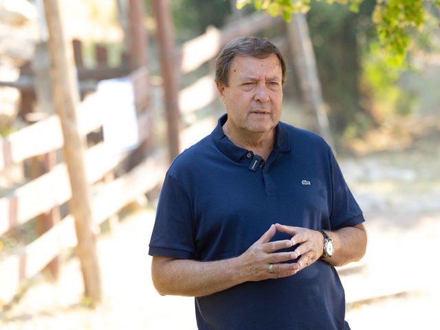 El gobernador de Río Negro admitió que se reunió con Fred Machado pero negó que haya financiado su campaña electoral