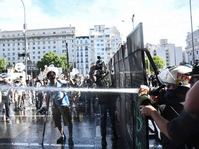 Reforma laboral: el Gobierno evitó el paro general y se prepara para enfrentar a la CGT en la calle