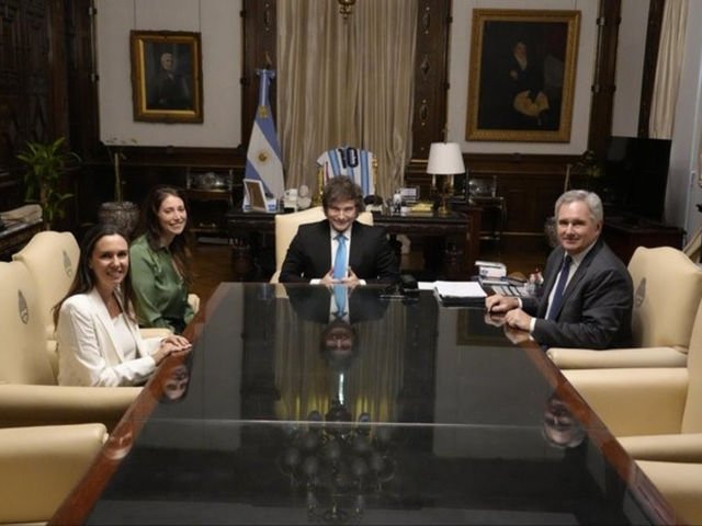 Milei puso a Quirno al frente de la negociación con Venezuela para liberar al gendarme y ya piensa en reabrir la embajada