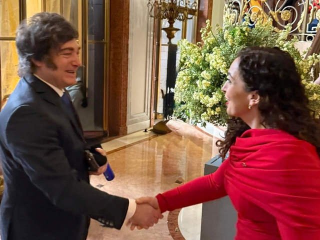 Crece la polémica por el saludo de Milei a la presidente de Kosovo, que Argentina no reconoce por la causa Malvinas