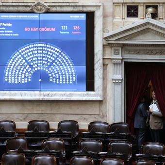 Sin quórum, se cayó la sesión en Diputados y el oficialismo logró proteger el mega DNU de Milei con ayuda de los gobernadores