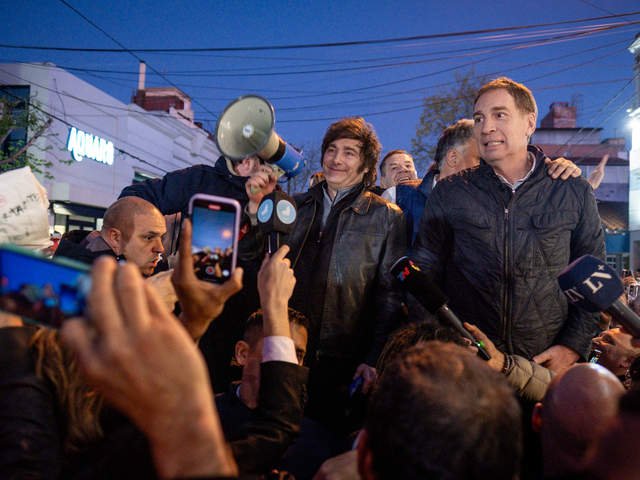 Milei acelera su participación en la campaña electoral antes del viaje del lunes a Estados Unidos