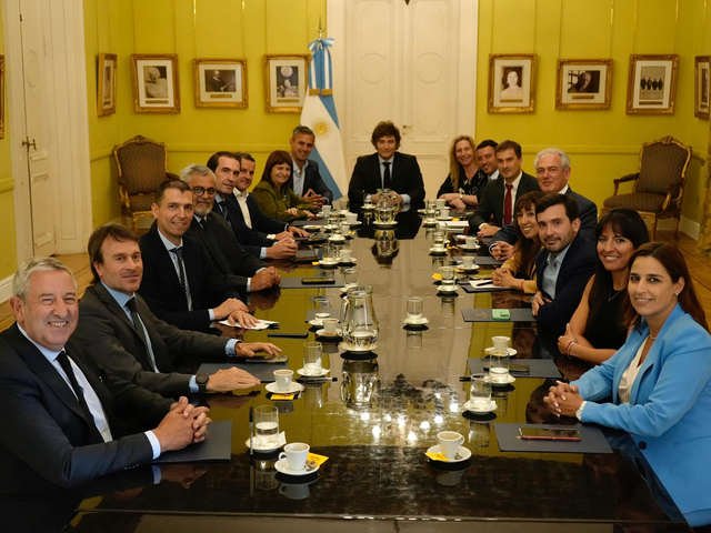 La UCR pelea por su supervivencia: sin estrategia nacional y con el 70 % de sus bancas en juego perderá representatividad en el Congreso