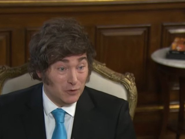 Javier Milei: “Chiqui Tapia está destruyendo el fútbol argentino”