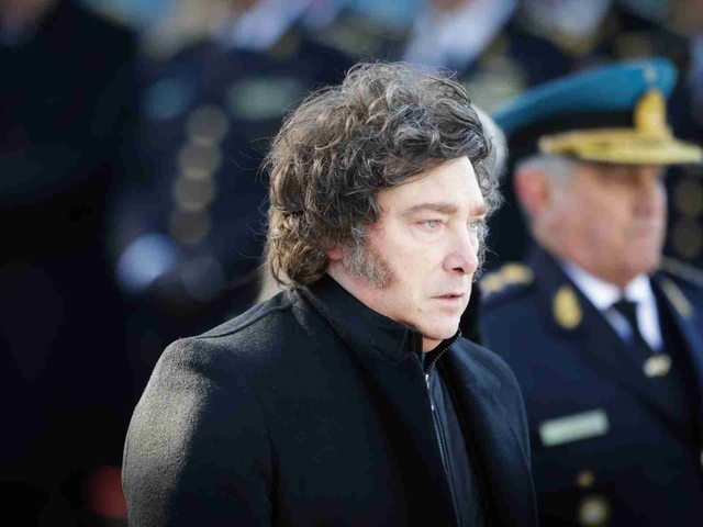 El Gobierno puso en marcha el aumento a los militares por título universitario, pero el alcance es muy limitado