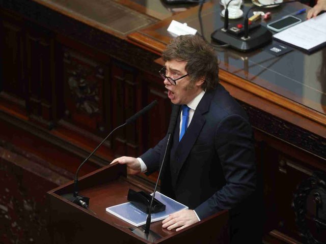 Milei fijó prioridades en el Congreso y acelera para tenerlas lo antes posible: presupuesto, reforma electoral y el Banco Central