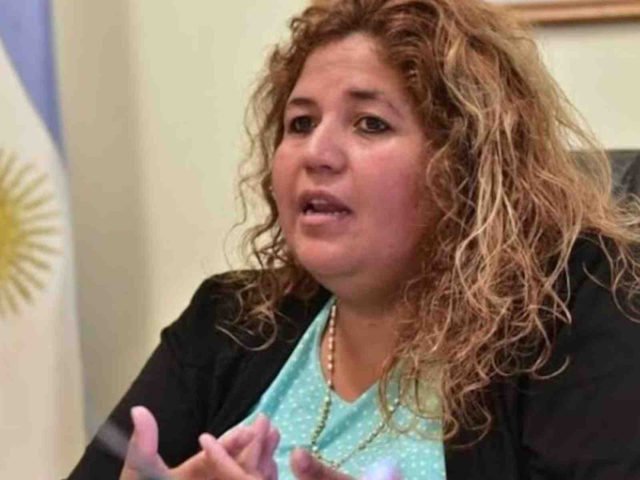 Fue ministra de Chubut, está presa por corrupción y dijo que le tiene fobia a la policía: le concedieron salidas para ir a misa
