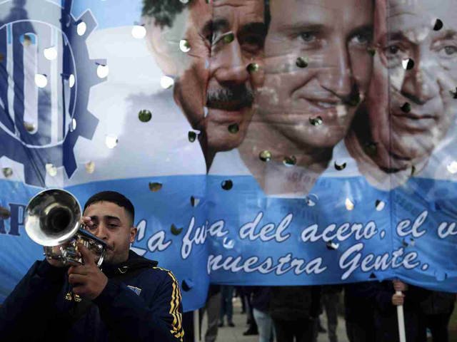 La CGT inició un plan de lucha con una marcha al Congreso casi testimonial y con mínima convocatoria