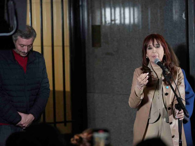 Hotesur: A la espera del juicio, ya hay embargos contra Cristina y Máximo Kirchner por más de $ 1.000 millones y $ 3.000 millones sobre sus empresas
