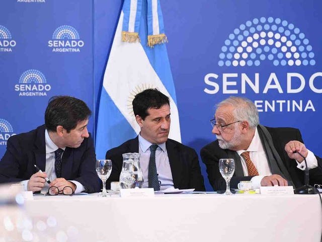 El Senado examinará nuevos pliegos judiciales y se viene la polémica por un candidato cercano al Chiqui Tapia