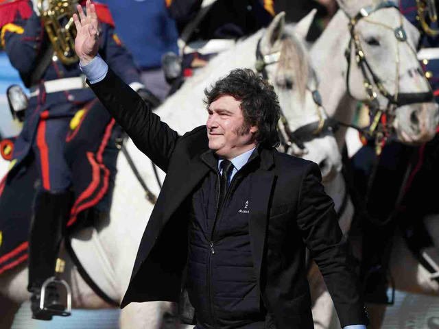 “Después vienen a hablar de interferencias”: Javier Milei acusó al Gobierno de Brasil de “poner plata en la campaña anti-Argentina”