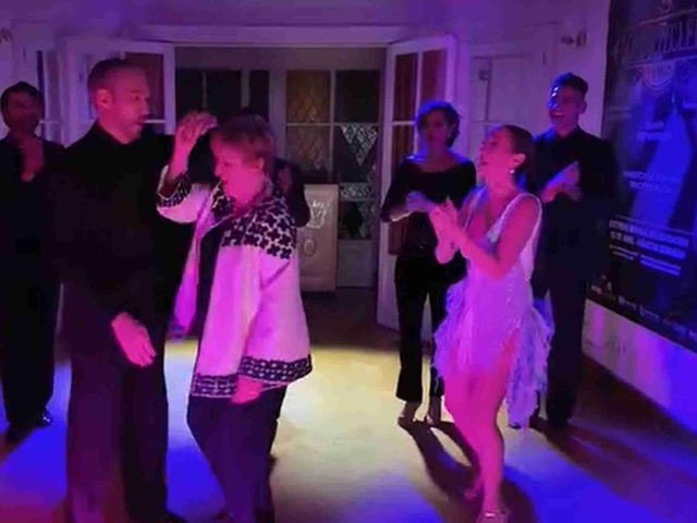 Tras su paso por la Casa Rosada y Vaca Muerta, Georgieva cerró su visita con una clase de tango junto a Mora Godoy