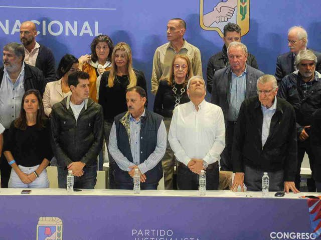 Cumbre peronista en medio del debate por “Cristina candidata”: quiénes confirmaron, los ausentes y los tanteos para parar las peleas