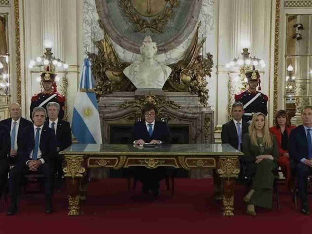 El texto completo de los anuncios de Javier Milei en la Cadena Nacional
