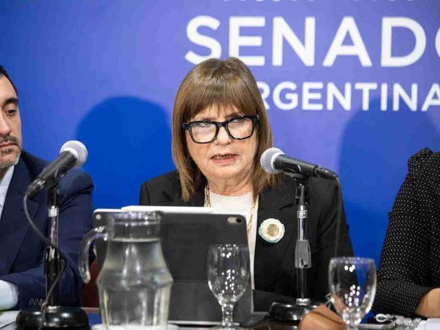 “Es un mamarracho”, “No es nadie para autorizarla” y "Está militando para el kirchnerismo": Bullrich salió al cruce de Villarruel por habilitar la votación de Fernández Sagasti