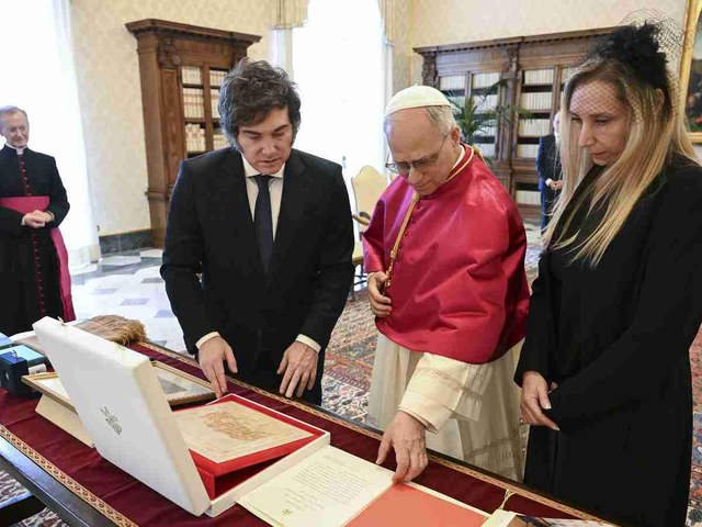 Javier Milei celebró la llegada del Papa León XIV a la Argentina: “Es un acontecimiento de enorme trascendencia espiritual e institucional para el país”