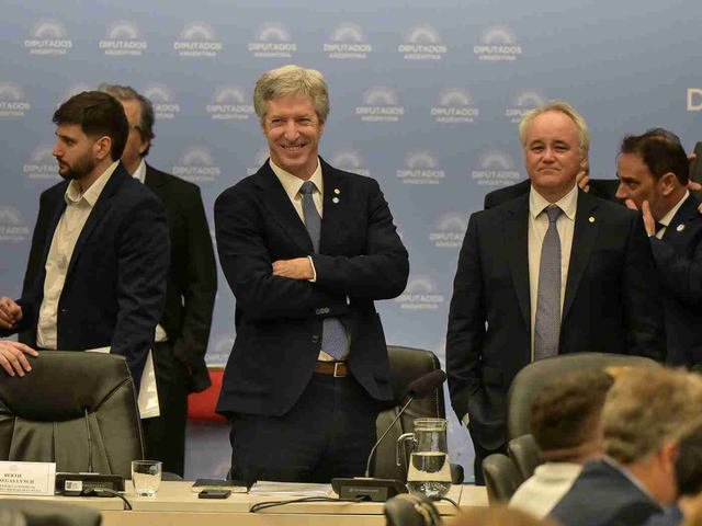Bausili defendió en Diputados el proyecto para modificar la Carta Orgánica del Banco Central
