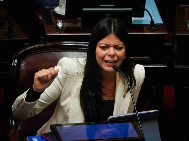 Una senadora karinista pidió echar a un asesor de Villarruel al que acusó amenazar a otro libertario