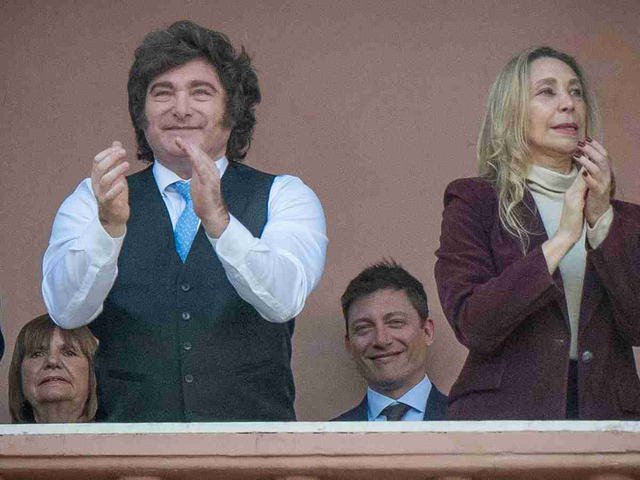 Fondos, espías y estrategia electoral: los cortocircuitos entre Karina Milei y Santiago Caputo vuelven a sacudir el Gabinete