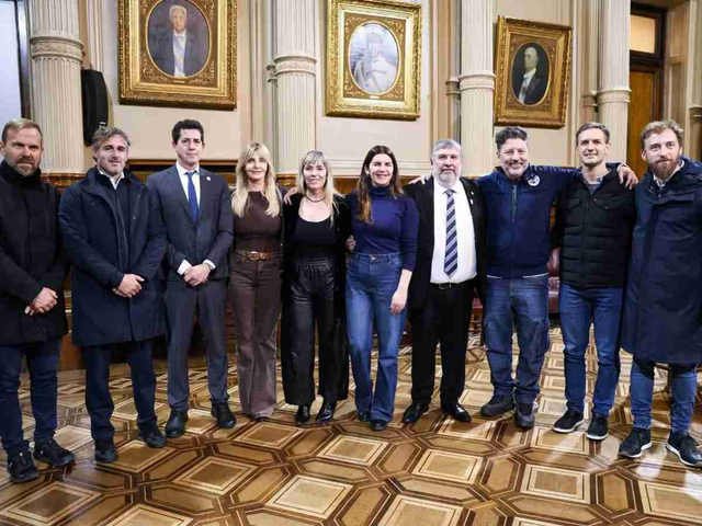 El peronismo se recompone en el Congreso y crecen los reclamos de unidad, pero no hay señales de acercamiento entre Cristina y Kicillof