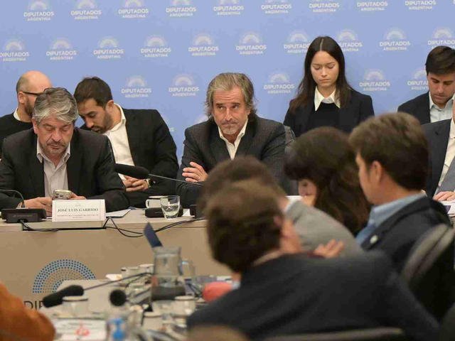 Diputados: el oficialismo negocia cambios para avanzar este miércoles con Inocencia Fiscal II y la modificación del BCRA