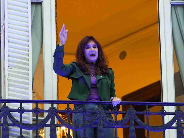 Caso Vialidad: la justicia ordenó embargar el departamento de Cristina en San José 1111