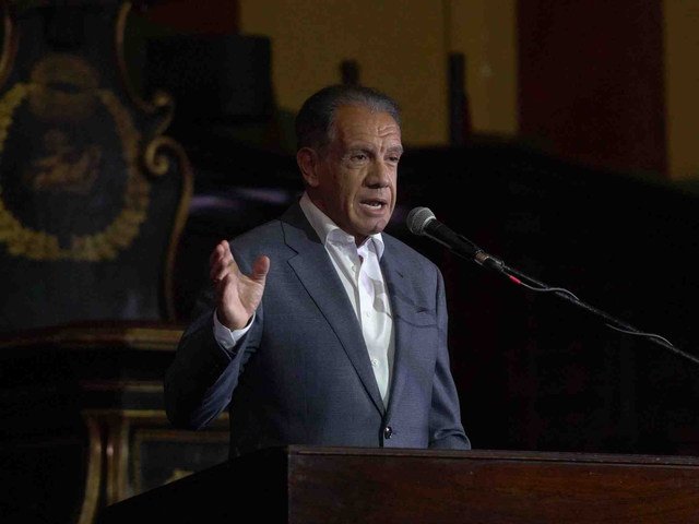 Daniel Hadad presentó un documental de Sarmiento y San Martín y dejó guiños para la política