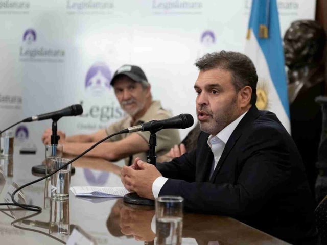 “Ganó la impunidad”: la fuerte crítica del diputado que denunció por lavado a Chiqui Tapia y Toviggino por la vuelta a Campana de la causa