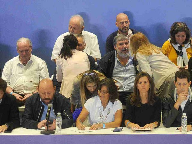 Desde plantar candidatos a ir a la Corte contra una re-reelección: el peronismo sube la presión a los gobernadores por las PASO