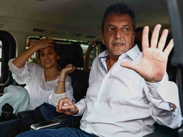 Sergio Massa y Malena Galmarini se fueron con amigos una semana a Barbados en avión privado