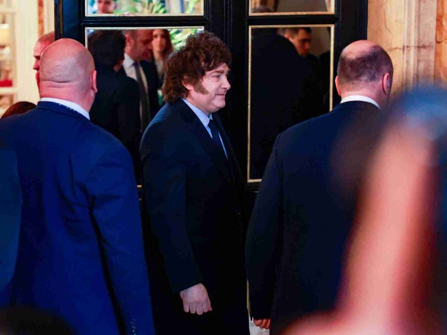 En lo que va de agosto, Javier Milei no pisó la Casa Rosada y cada vez tiene menos actividad pública en Olivos