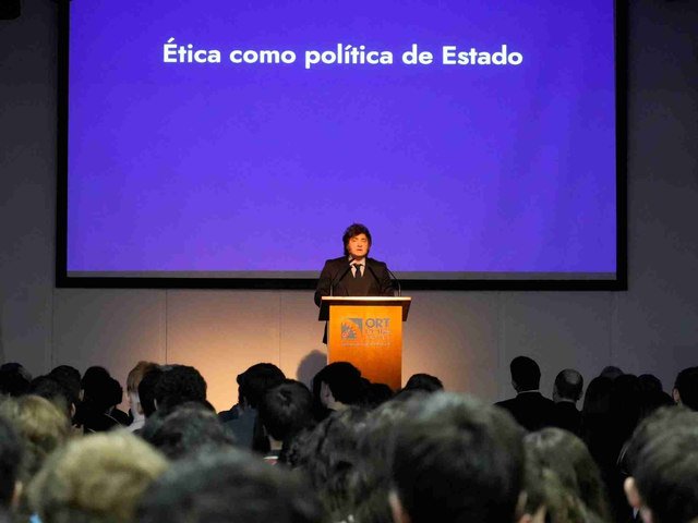Duras críticas de padres a las escuelas ORT: piden respuestas porque en la visita de Milei colocaron a sus hijos “como audiencia de un discurso mesiánico”