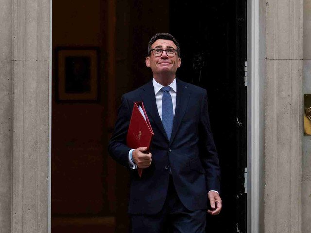 En el Reino Unido presionan al primer ministro para castigar a la Argentina: buscan trabar su entrada al Transpacífico y la candidatura de Grossi a la ONU