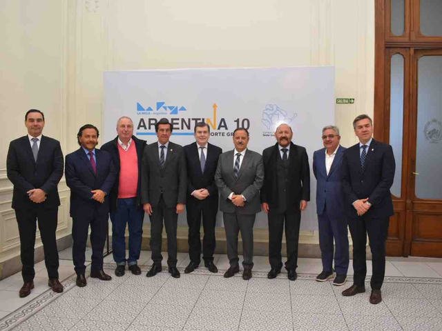 El peronismo del interior reclama un lugar en la interna y agita la idea de un candidato propio