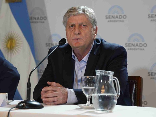La Pampa presentó una cautelar en la Justicia para que suspenda el decreto de Milei que le da a Mendoza el 100% de las regalías de la represa Los Nihuiles