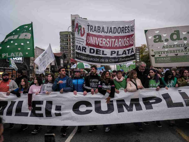 Sin acuerdo por el financiamiento, convocan a una nueva marcha federal universitaria para el 15 de octubre y la UBA hará paros escalonados durante 23 días