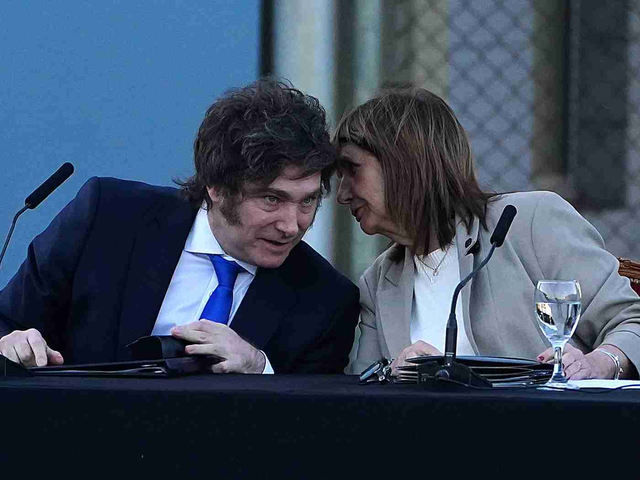 “Escuché algunos temas y me gustaron”, la inesperada respuesta de Javier Milei tras el provocativo video de Patricia Bullrich con un tema de Lali