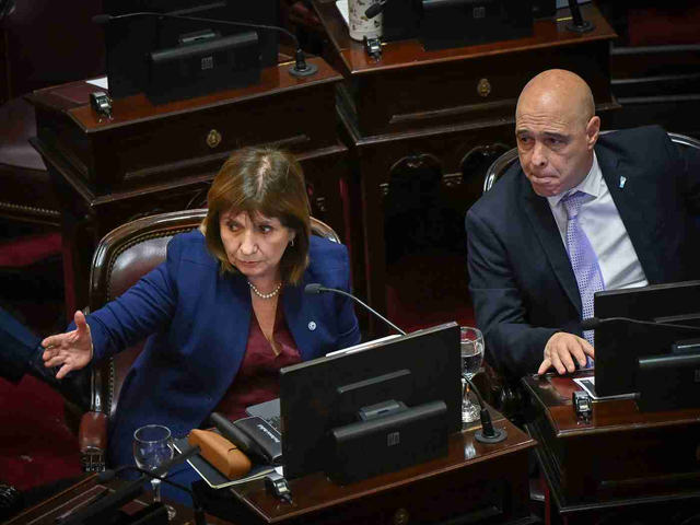El huracán Patricia: las horas de confusión y enojo en la cima de La Libertad Avanza