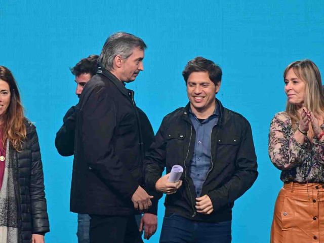 Críticas desde el cristinismo a Kicillof por su lanzamiento para 2027
