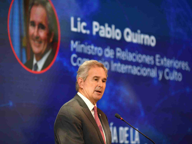 “Santo Padre, la Argentina lo espera”: el canciller Quirno dio detalles del viaje de León XIV y confirmó que llegará al país en un avión de Aerolíneas Argentinas