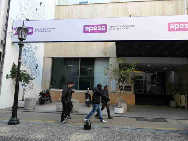 Procesaron a dos exgerentes de Télam por la “contratación irregular” del servicio de comidas para empleados