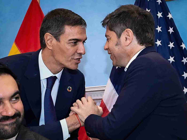 En un encuentro con Pedro Sánchez y Mamdani, Kicillof apuntó contra Milei: “En Argentina se está viviendo una verdadera catástrofe”